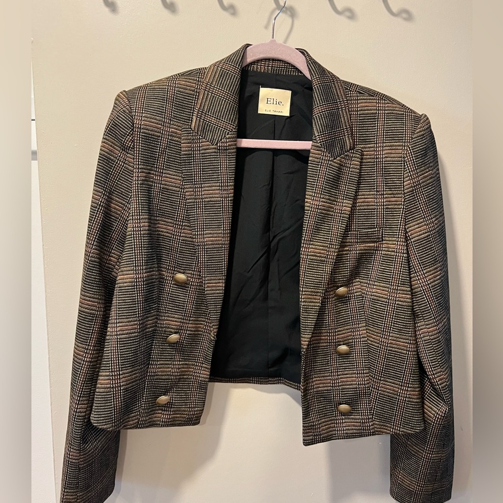 Elie by Elie Tahari cropped blazer
